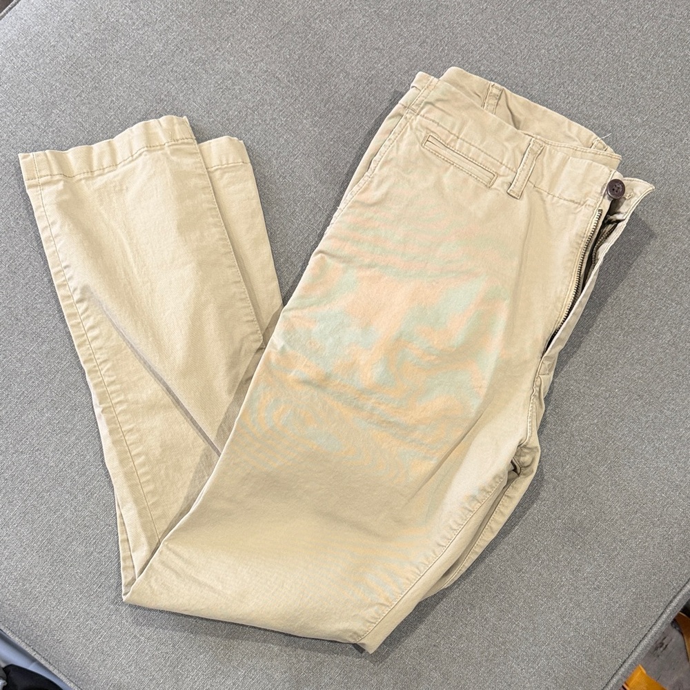 American Eagle Outfitters Men's Slim Lived-In Khaki Chinos